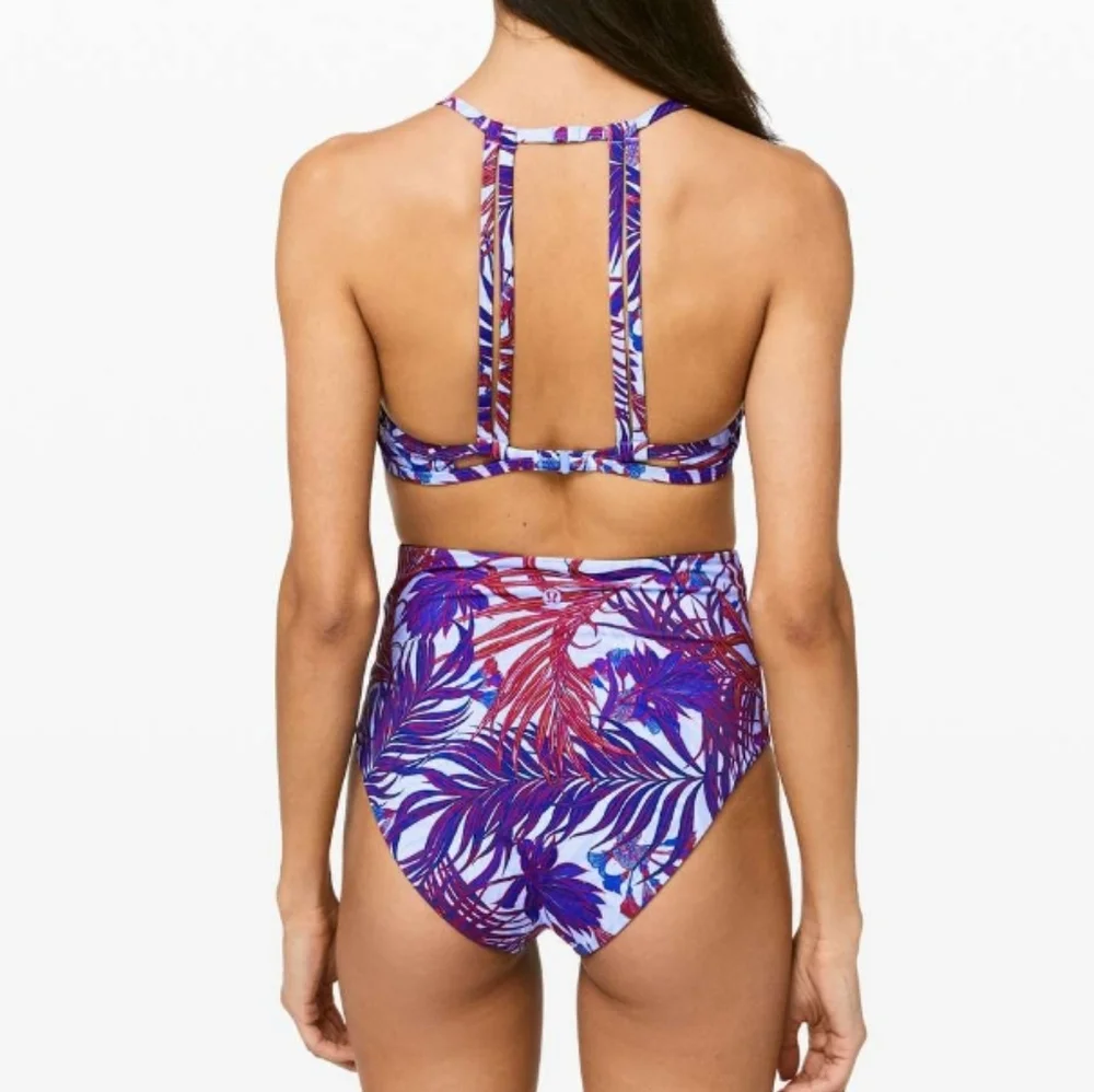 Lululemon See The Sea Swim Top - Picture 10 of 10